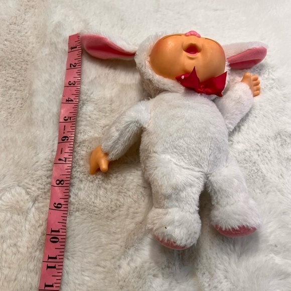 Cabbage Patch white bunny 2017 - Picture 2 of 6